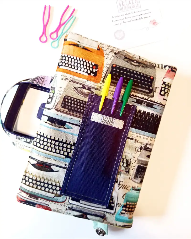 Portalibros typewriter, detalle 2
